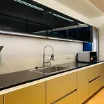 Remadoff S Lounge